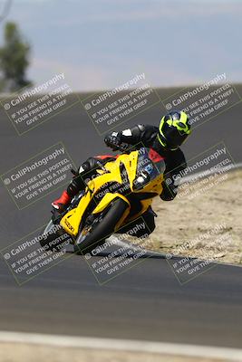 media/Jul-19-2025-TrackDaz (Sat) [[ff1509a44a]]/B Group/1120am (Turn 2)/